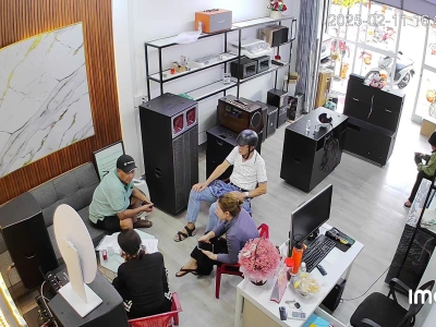 Hình ảnh bán loa hỗ trợ cho khách